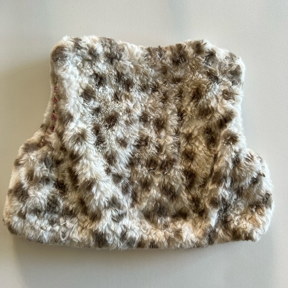 Girls Leopard Print Vest - Picture 2 of 3